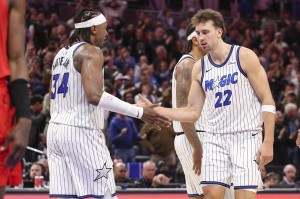 蓝鲸体育官方入口-NBA彩经：湖人小胜爵士 快船击退勇士 开拓者大胜国王掌握主动